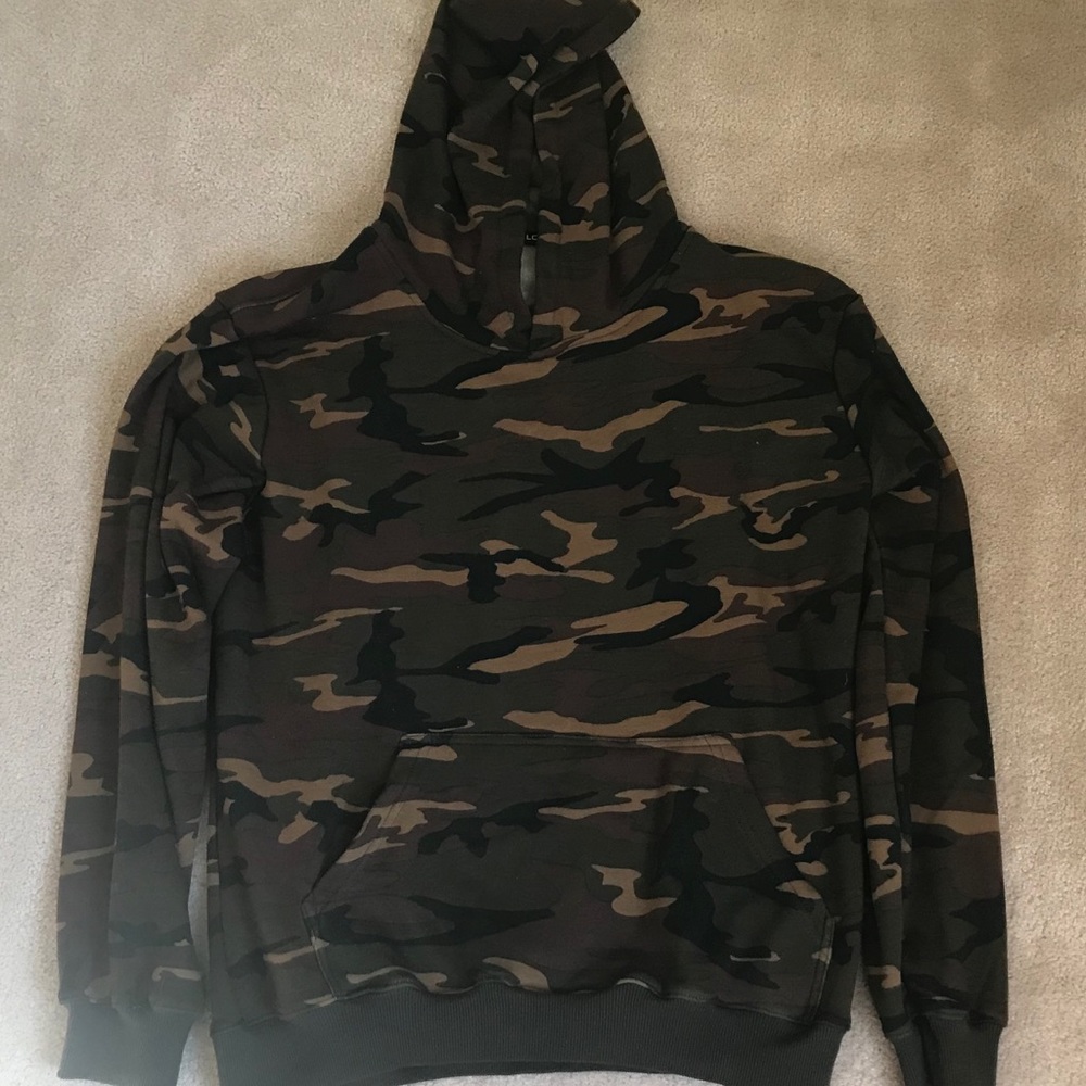 Lay Low Camouflage Men’s Warm Hoodie Size XL